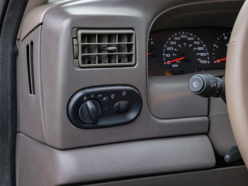Used 2003 Ford Excursion Eddie Bauer image 28