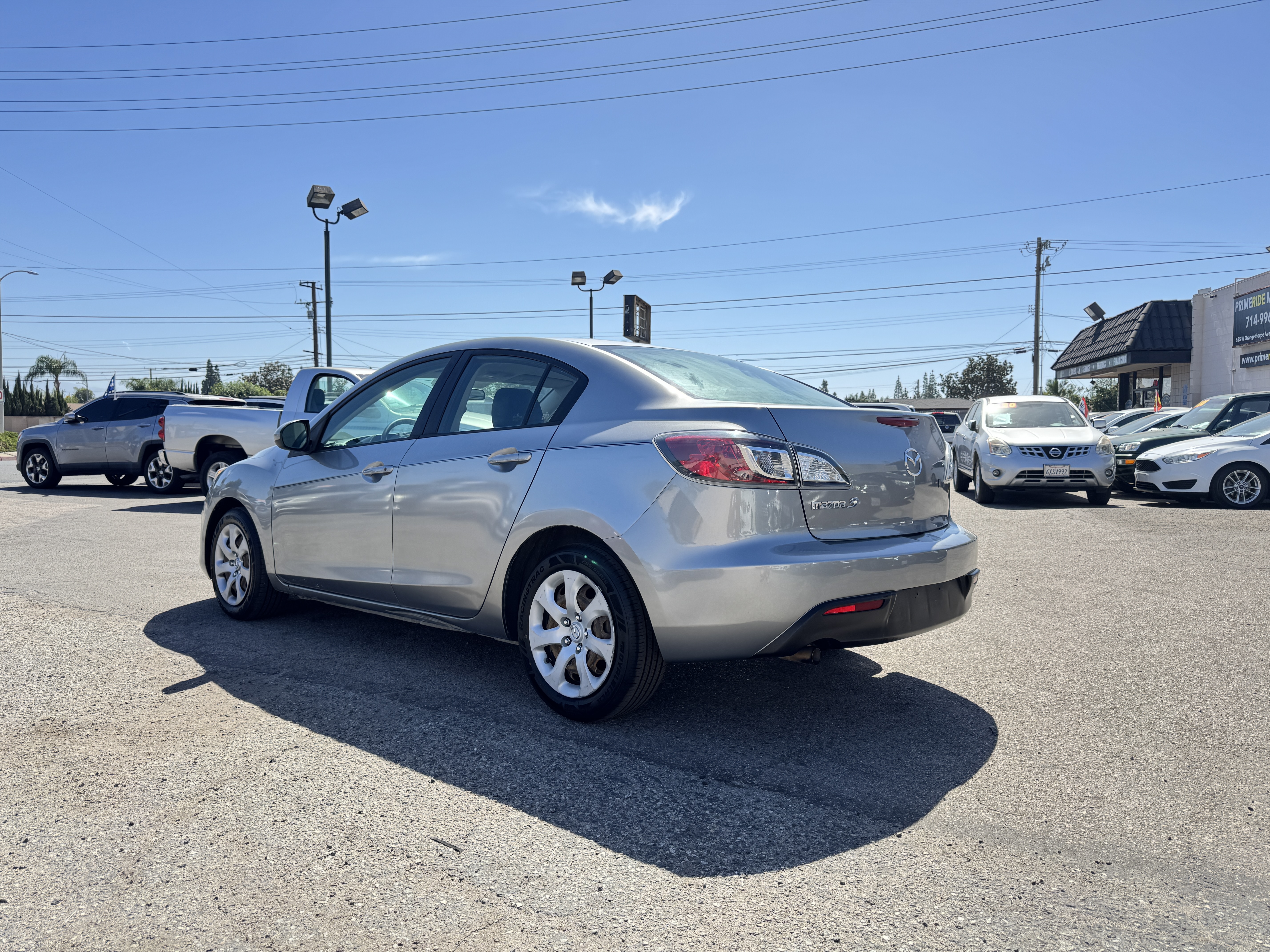 Used 2011 MAZDA MAZDA3 i Sport Sedan FWD image 5