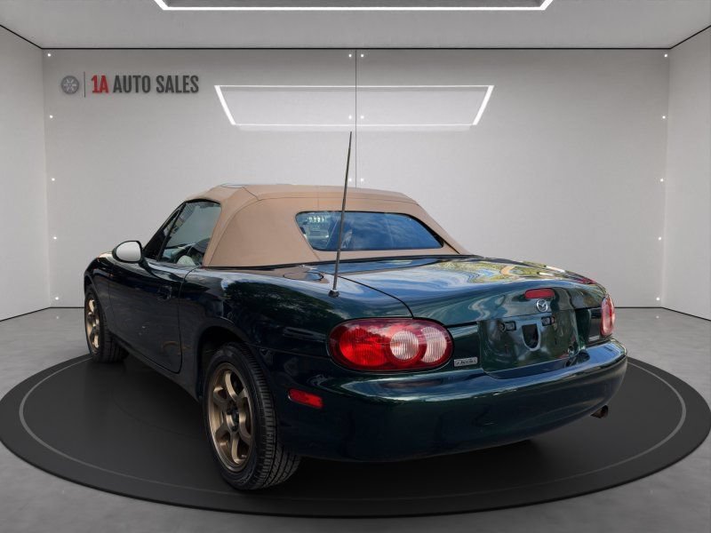 Used 2003 MAZDA MX-5 Miata LS RWD image 3