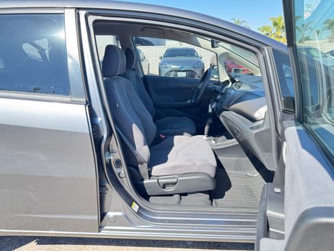 Used 2013 Honda Fit image 17