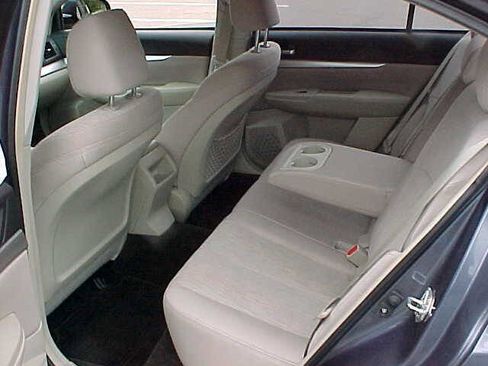 Used 2014 Subaru Legacy 2.5i image 11