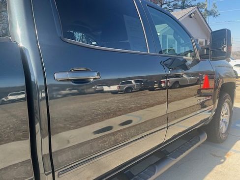 Used 2018 Chevrolet Silverado 1500 LT image 21