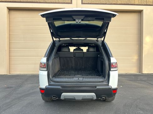 Used 2016 Land Rover Range Rover Sport HSE image 13