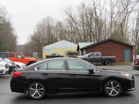 Used 2015 Subaru Legacy 2.5i Limited image 9