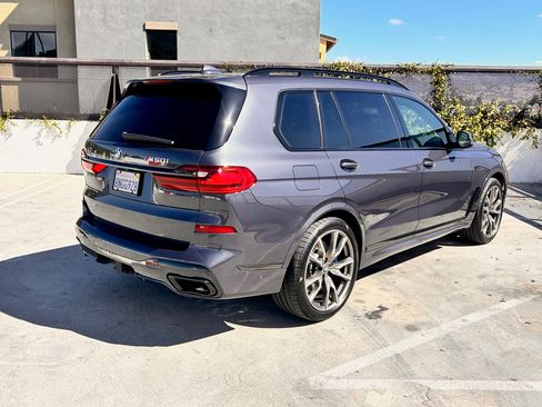 Used 2020 BMW X7 M50i image 5