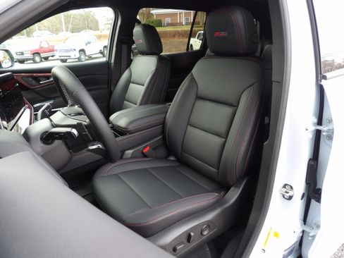 New 2026 Chevrolet Traverse Z71 image 19