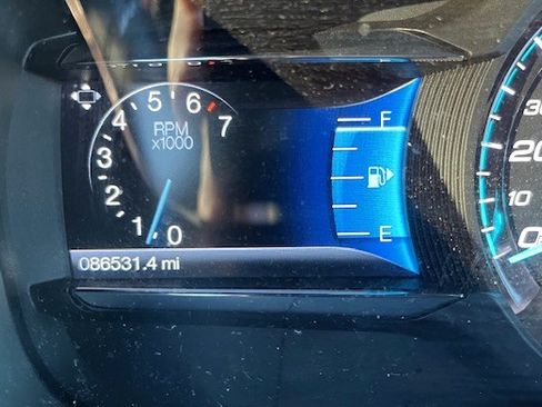 Used 2017 Ford Taurus SEL image 34