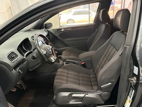 Used 2010 Volkswagen GTI 2-Door FWD image 15
