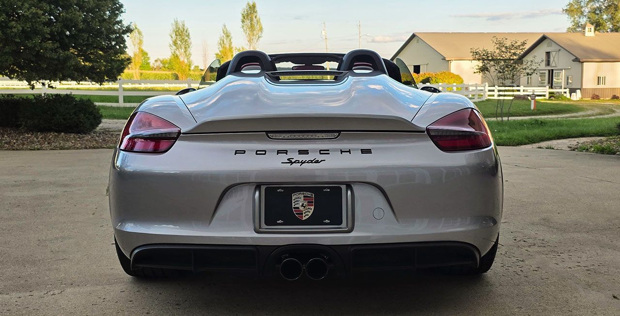 Used 2016 Porsche Boxster Spyder RWD image 30