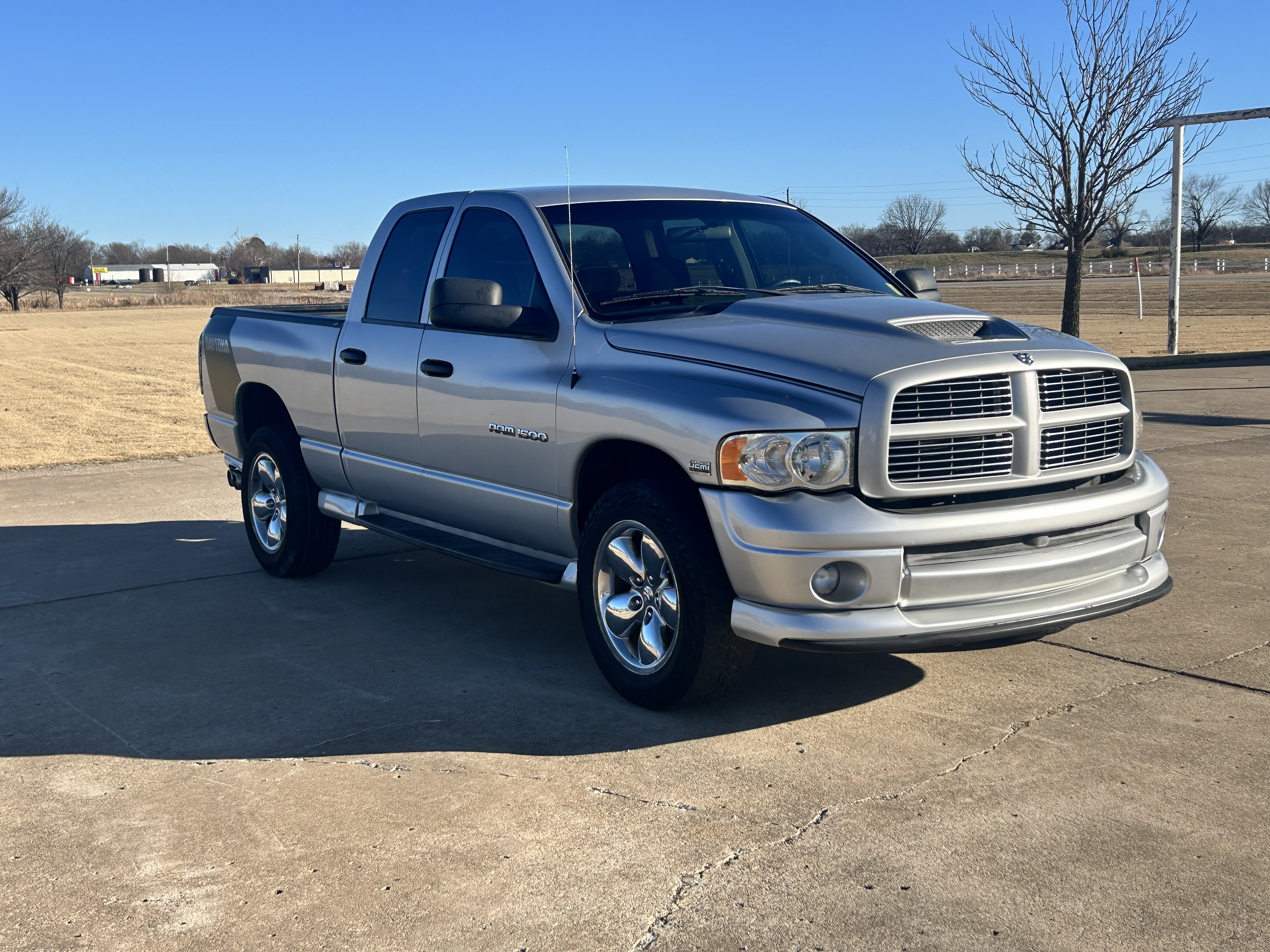 Used 2005 Dodge Ram 1500 Truck SLT AWD/4WD image 3