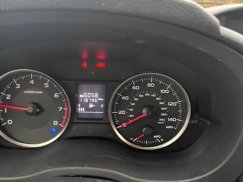 Used 2015 Subaru XV Crosstrek 2.0i Premium image 19