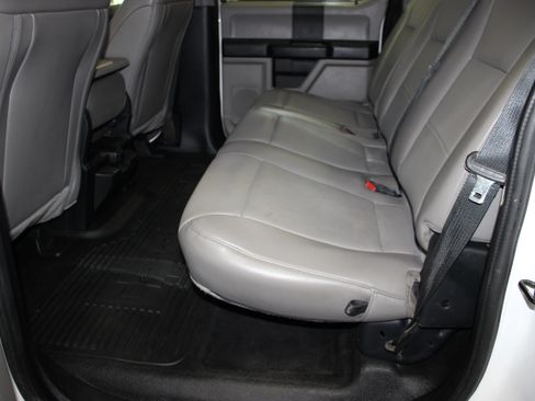 Used 2020 Ford F350 Super Duty XL image 25