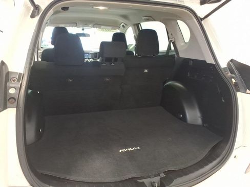 Used 2016 Toyota RAV4 LE AWD/4WD image 22