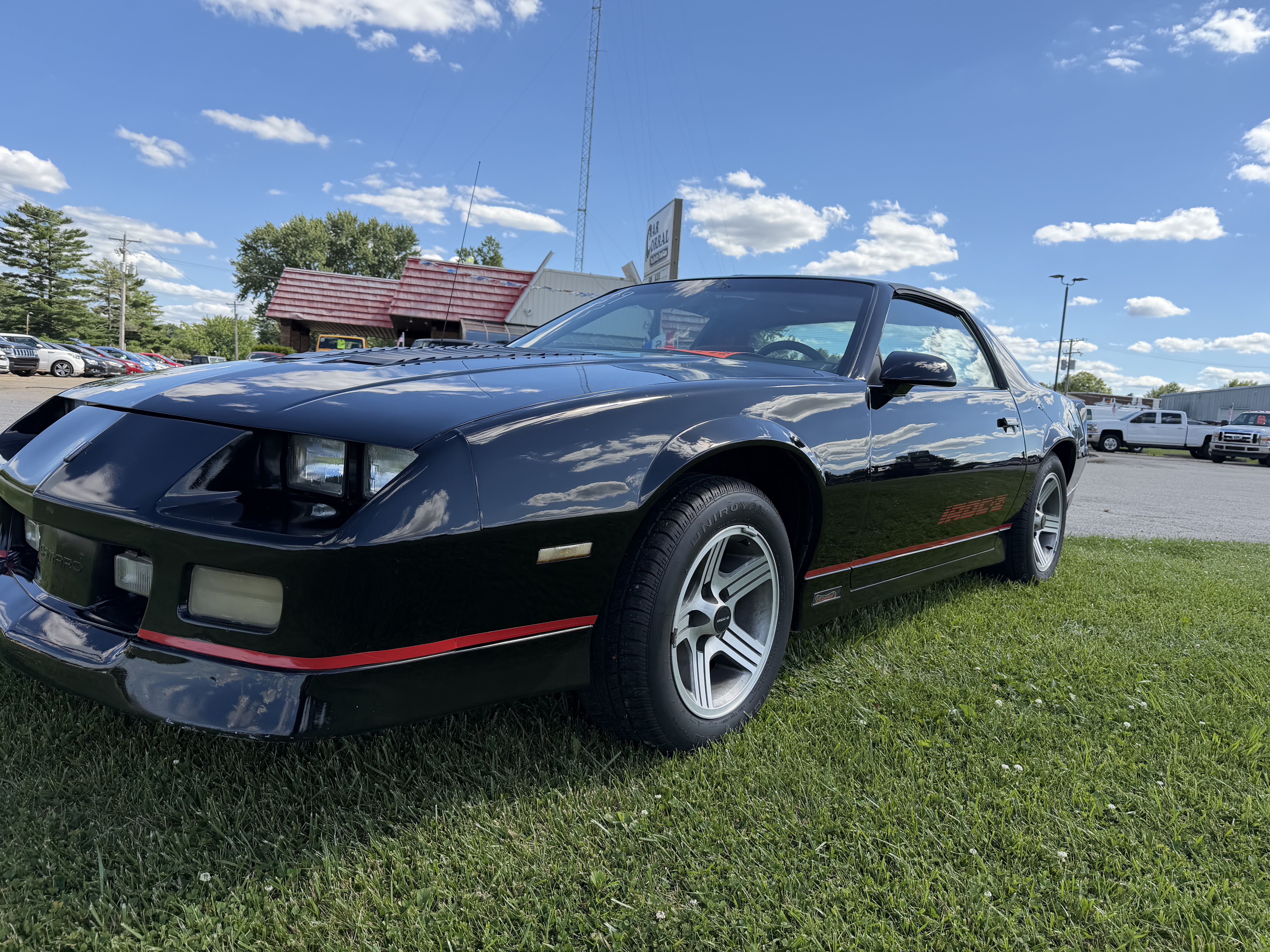Used 1989 Chevrolet Camaro IROC-Z RWD image 9