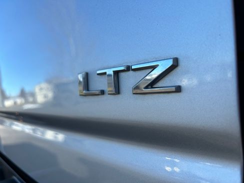 Used 2020 Chevrolet Silverado 3500 LTZ image 10