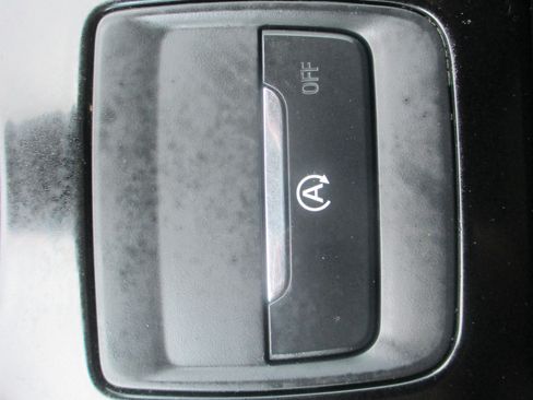 Used 2019 Ford Edge SEL Plus image 13