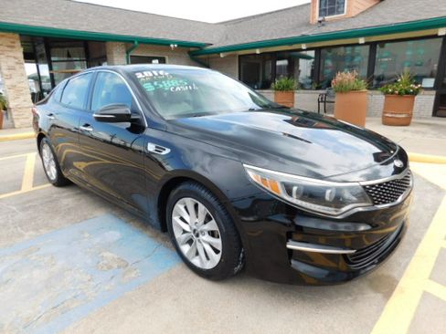 Used 2016 Kia Optima EX FWD image 2
