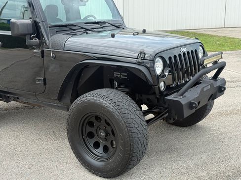 Used 2017 Jeep Wrangler Sport AWD/4WD image 52