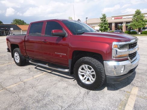 Used 2017 Chevrolet Silverado 1500 4x4 Crew Cab LT image 5