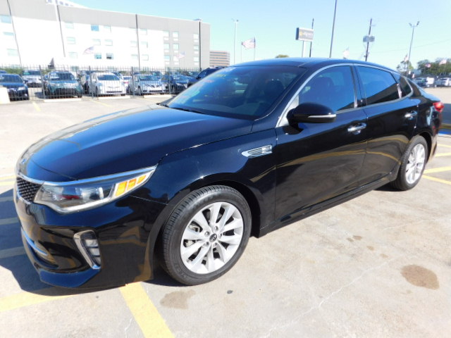 Used 2018 Kia Optima LX FWD image 4
