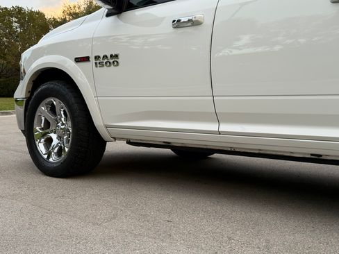 Used 2018 RAM 1500 2WD Crew Cab Laramie image 36