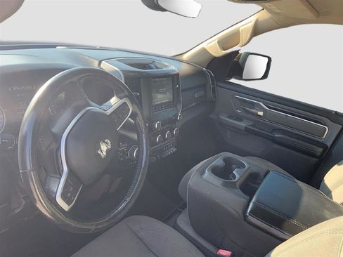 Used 2020 RAM 1500 SLT image 19