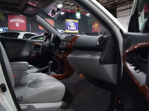 Used 2008 Toyota RAV4 Limited image 21