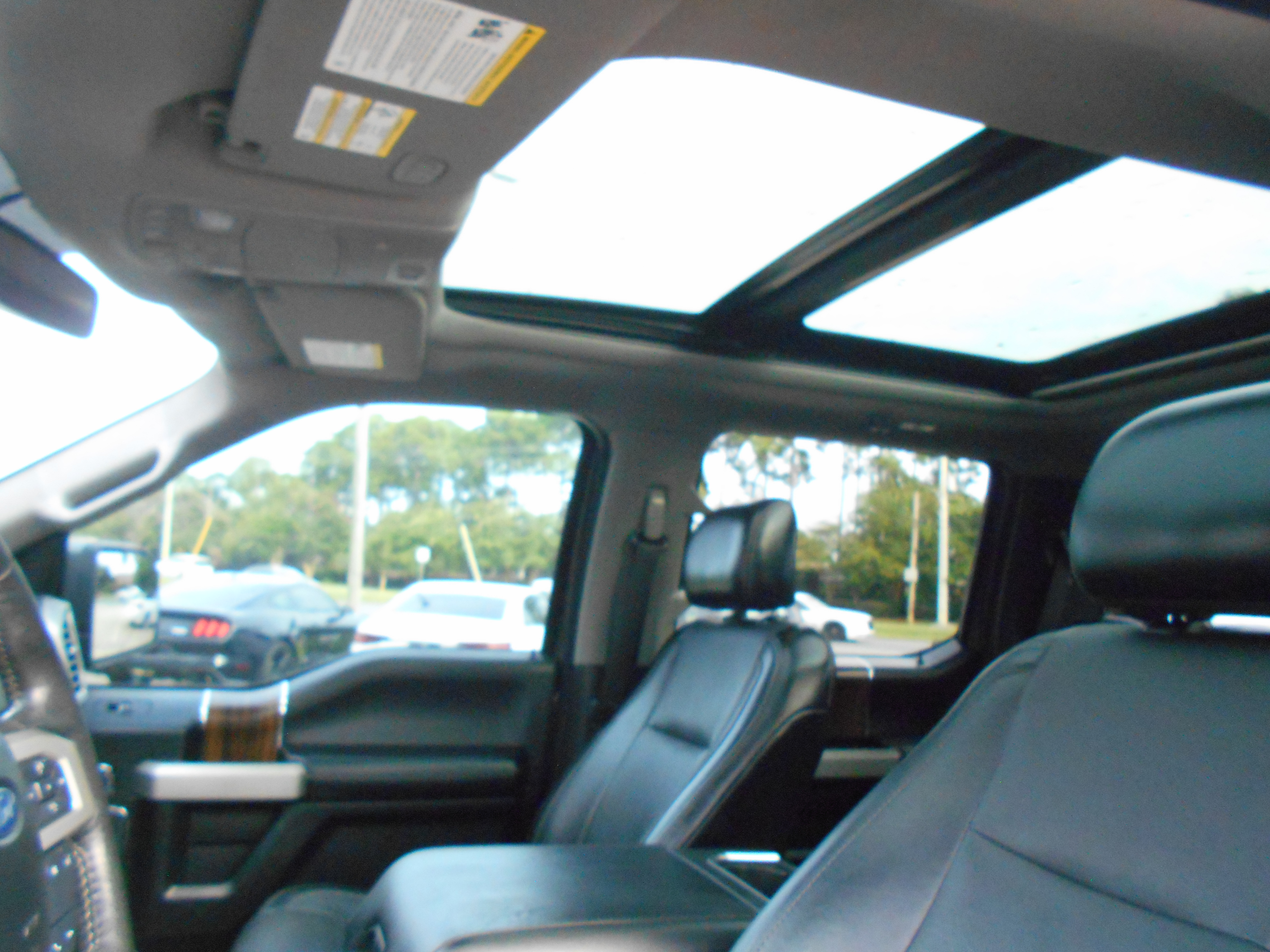 Used 2016 Ford F150 Lariat RWD image 11