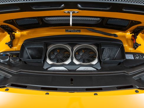 Used 2018 Porsche 911 GT2 RS image 39