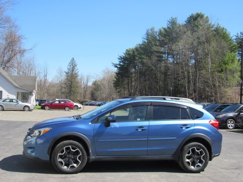 Used 2015 Subaru XV Crosstrek 2.0i Premium image 3