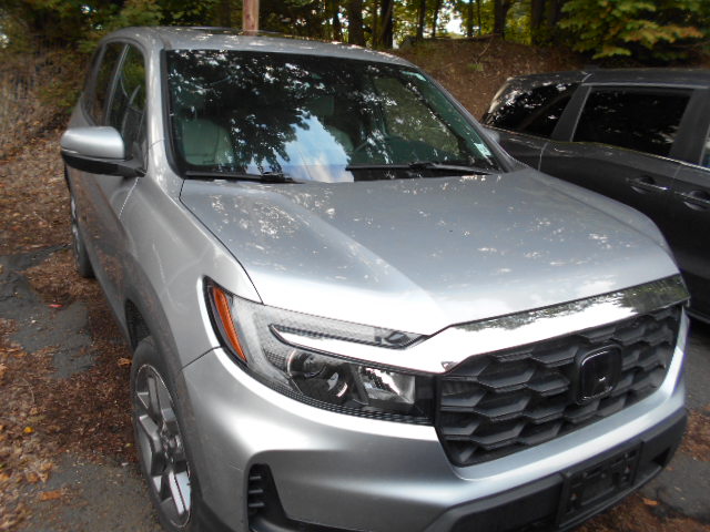 Used 2023 Honda Passport AWD EX-L image 2