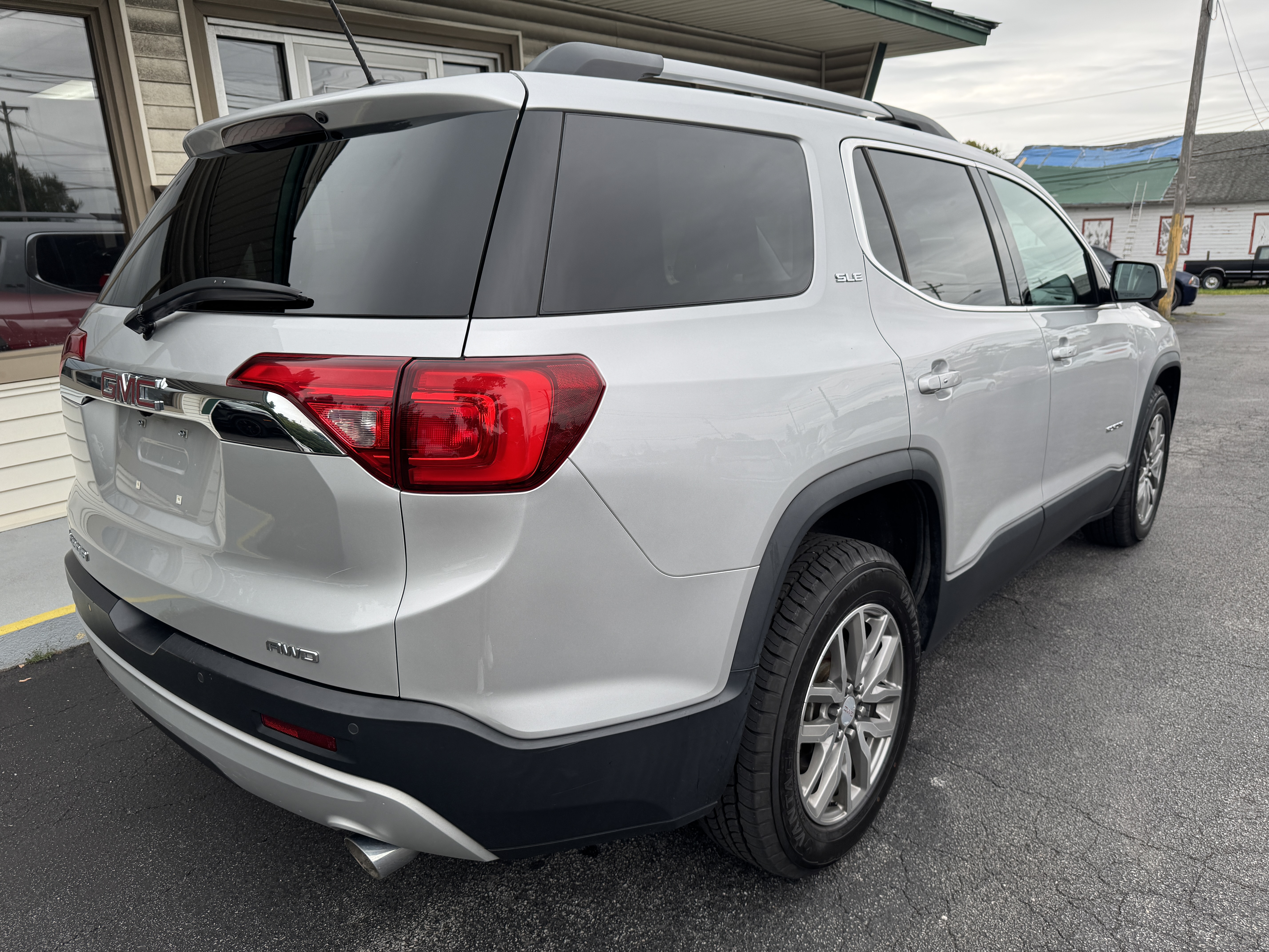 Used 2017 GMC Acadia AWD SLE w/ SLE-2 image 5