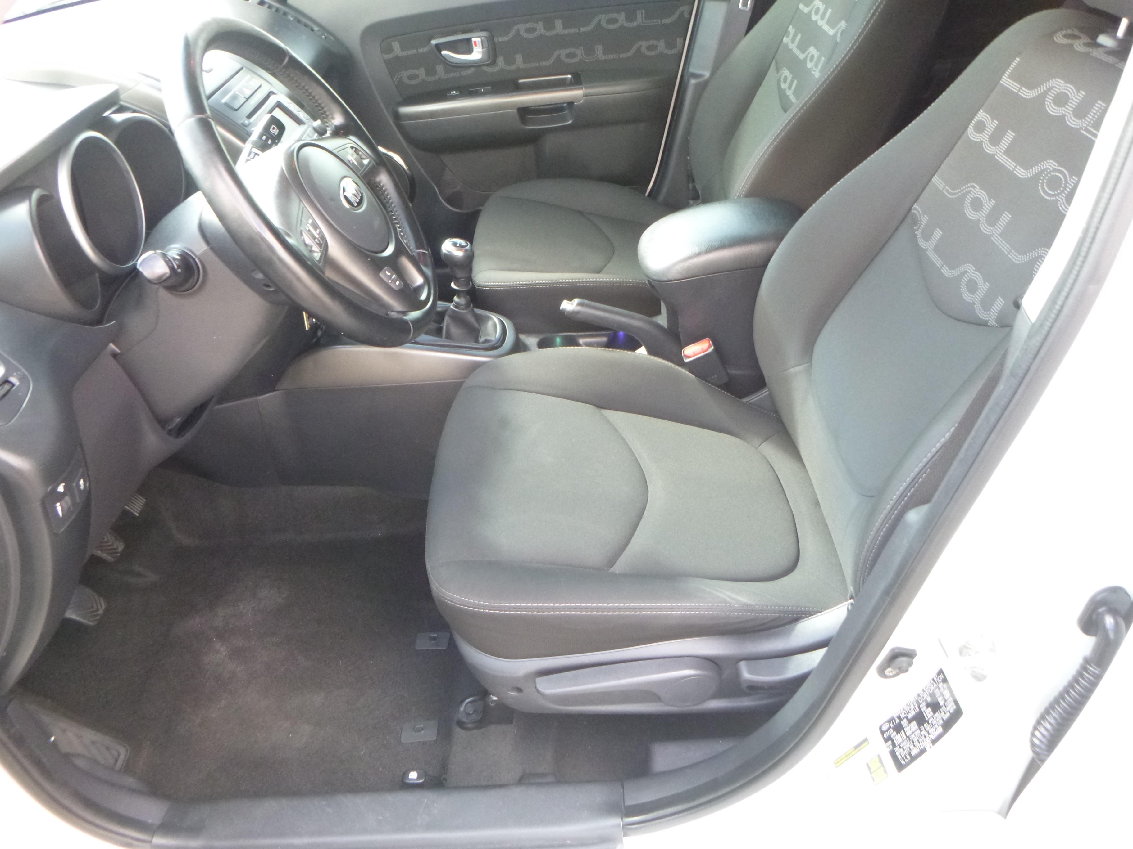 Used 2013 Kia Soul + FWD Hatchback 2.0L 4-Cyl image 12