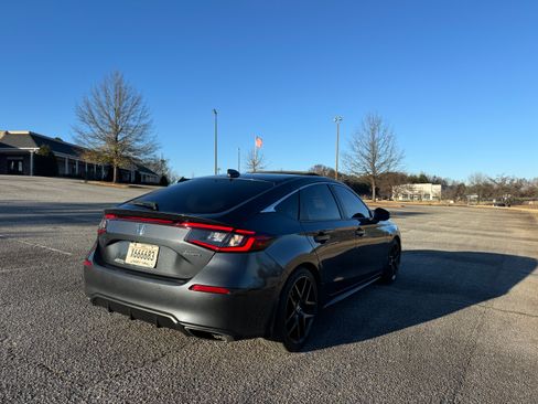 Used 2022 Honda Civic Sport Touring image 6