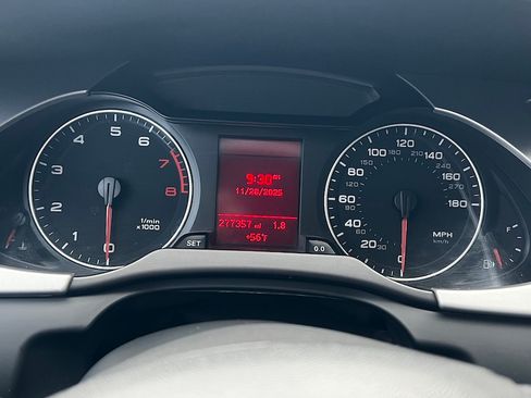 Used 2011 Audi A4 2.0T Premium Plus image 21