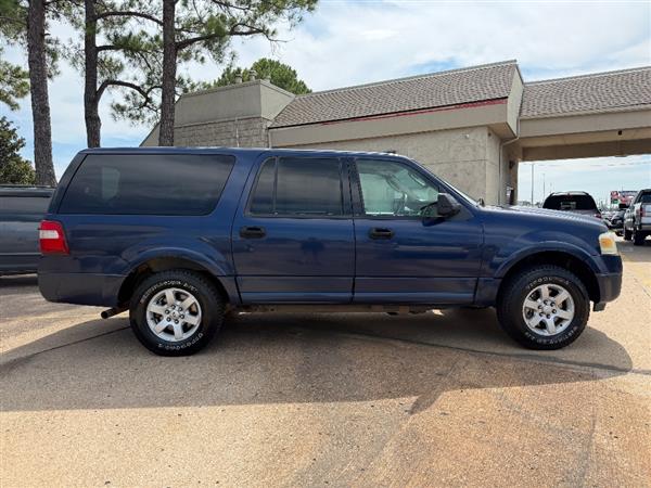 Used 2009 Ford Expedition EL 4WD XLT image 5