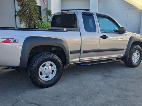 Used 2004 Chevrolet Colorado Z71 image 43