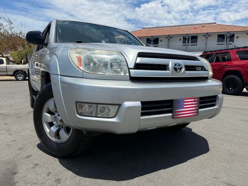 Used 2004 Toyota 4Runner 2WD SR5 V8 image 16