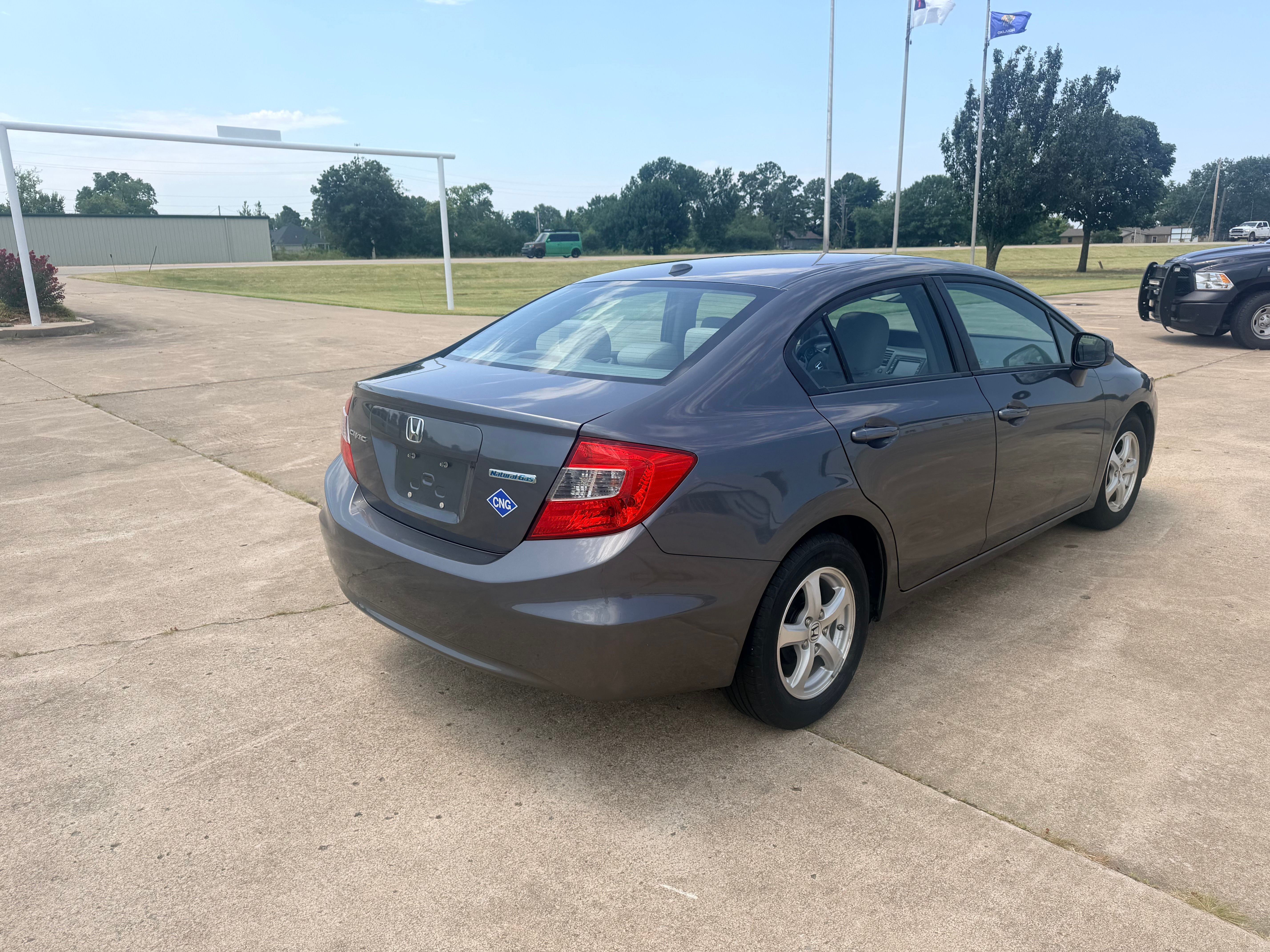 Used 2012 Honda Civic Natural Gas Sedan image 5