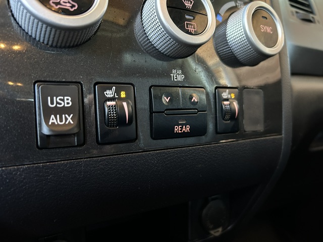 Used 2018 Toyota Sequoia 4WD SR5 image 20