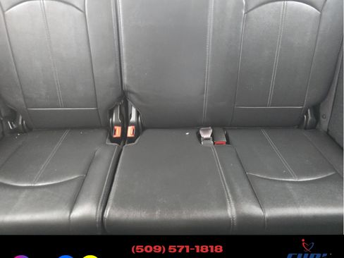 Used 2016 Chevrolet Traverse LT image 19