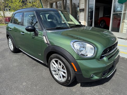 Used 2016 MINI Cooper Countryman S image 2