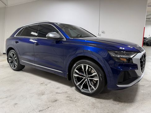 Used 2023 Audi SQ8 Prestige AWD/4WD image 2