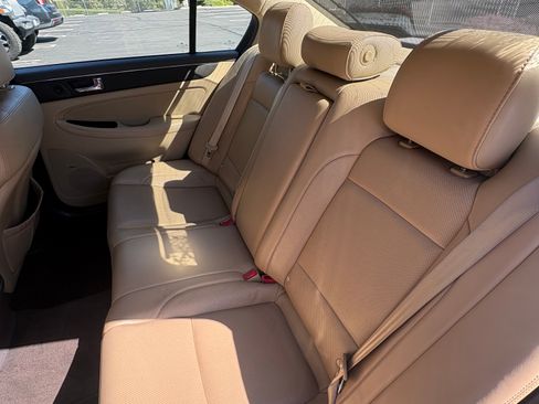 Used 2011 Hyundai Genesis 3.8 image 20