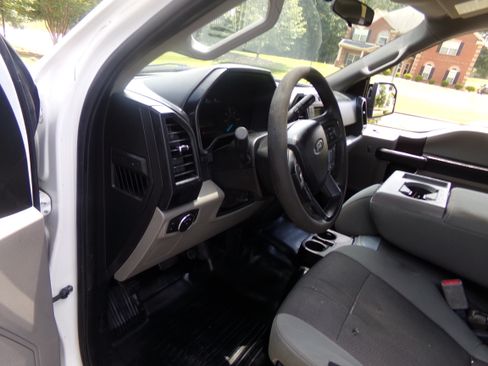Used 2016 Ford F150 4x4 SuperCab FX4 image 11