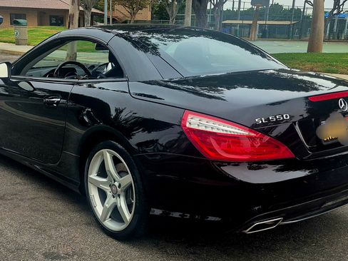 Used 2013 Mercedes-Benz SL 550 image 8