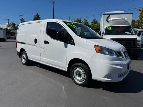 Used 2020 Nissan NV200 S FWD image 1