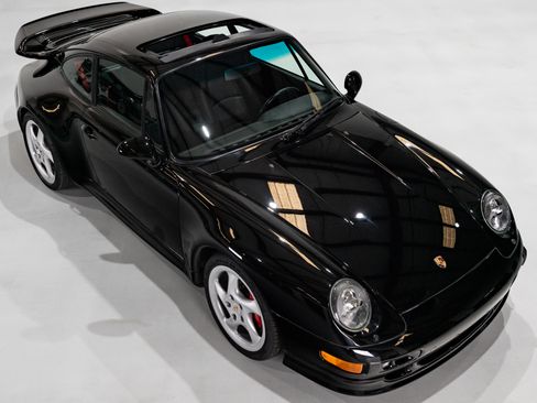 Used 1996 Porsche 911 Turbo image 25