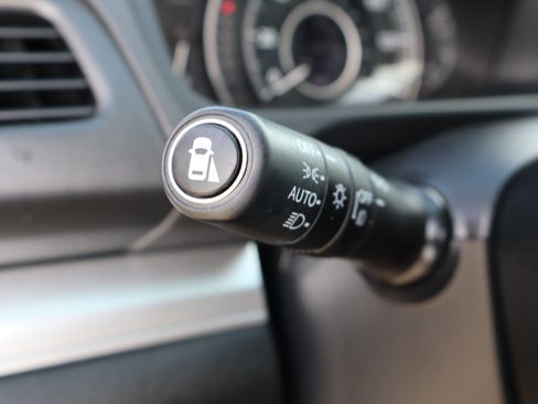 Used 2016 Honda CR-V EX image 25