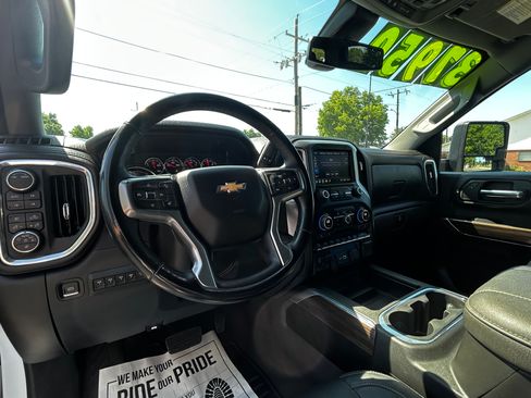 Used 2023 Chevrolet Silverado 2500 4x4 Crew Cab LT image 14